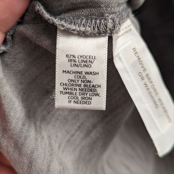 🎉3/$50🎉 Ann Taylor LOFT Top - Picture 2 of 4